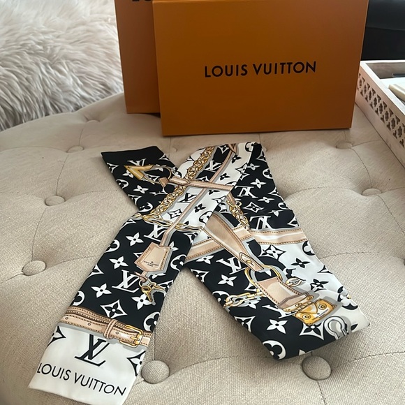 Louis Vuitton Accessories - Louis Vuitton bandeau